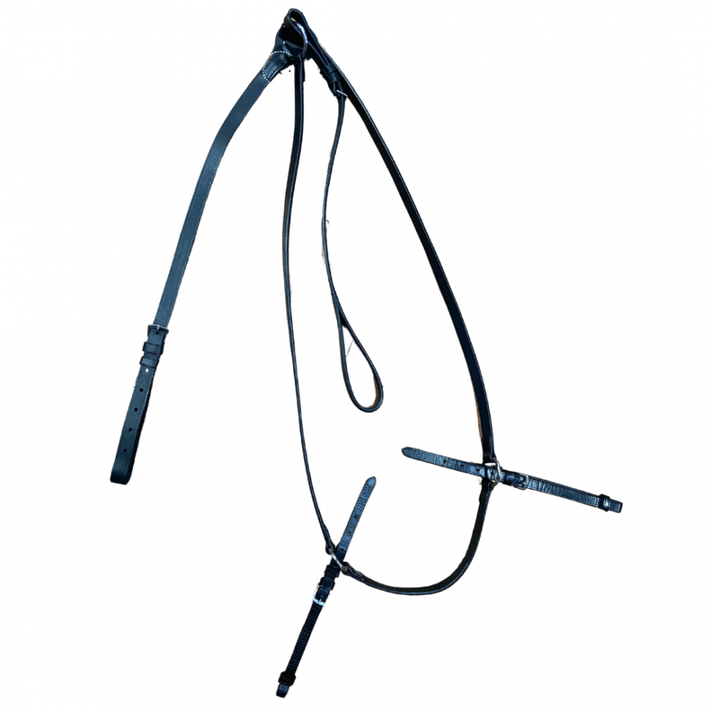 PECHOPRETAL CON BAJADOR EN CUERO