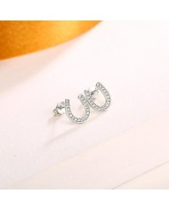 ARETES CON PIEDRA EN HERRADURA SECRET BOX